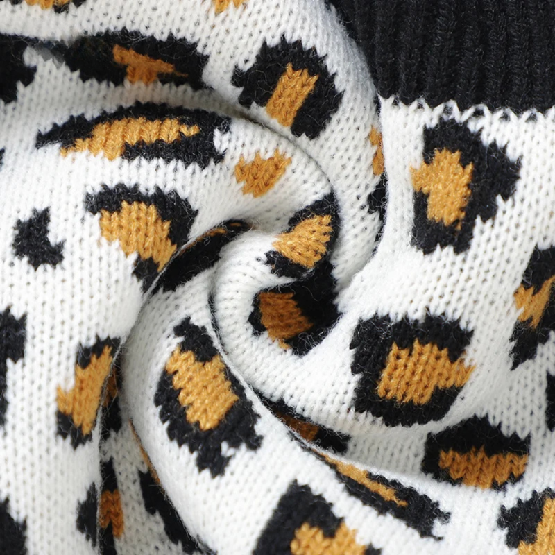 Warm knitted baby romper – classic bodysuit with ruffled collar for seasonal style and comfort