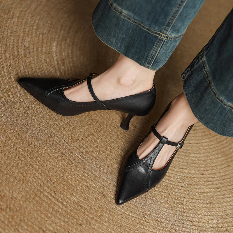 Women's Vintage-Inspired Pumps – Delicate T-Strap Low Heels