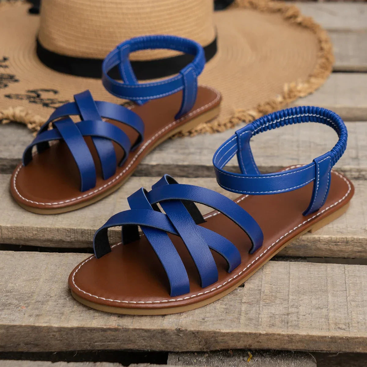 Women's Crisscross Strap Flat Sandals – Elegant Open Toe Casual Summer Footwear