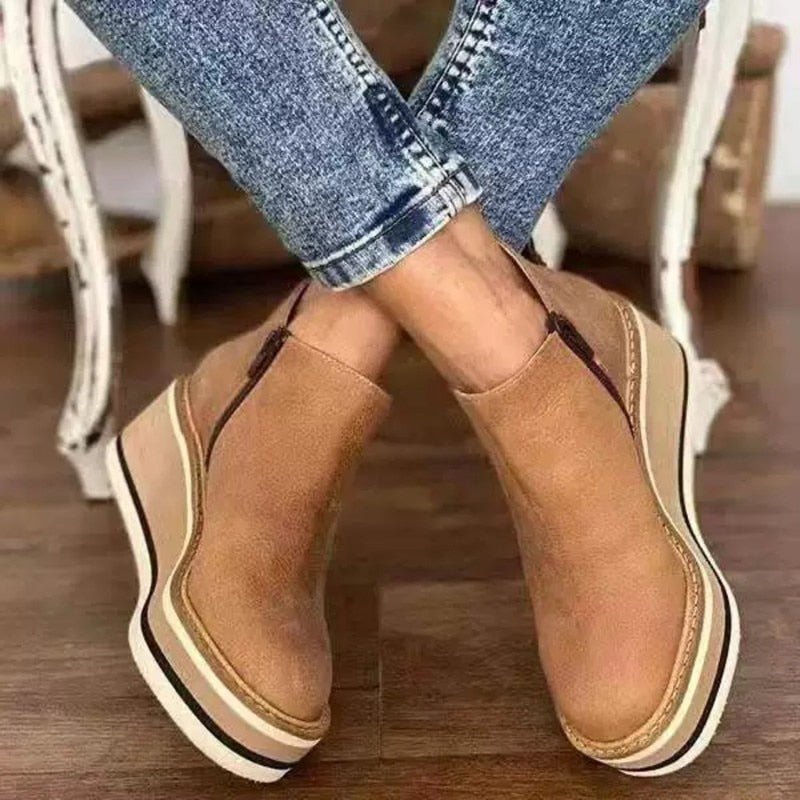 Holly | Slip-On Platform Boots with Wedge Heel - Elevated Everyday Shoes