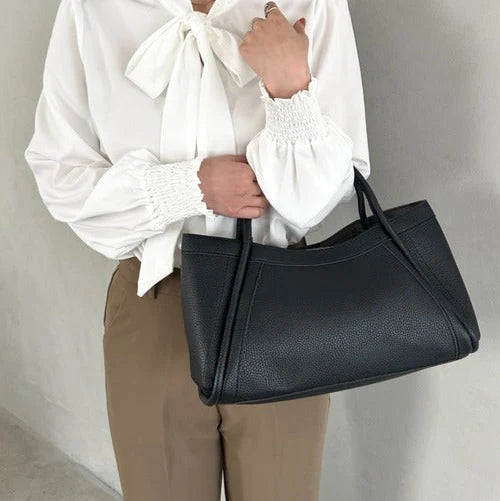 Women's Classic Everyday Tote Bag – Refined Shoulder Carryall with Spacious Design